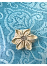 Kanzashi Hair Accessory - Cream Colored with Baby Blue Design